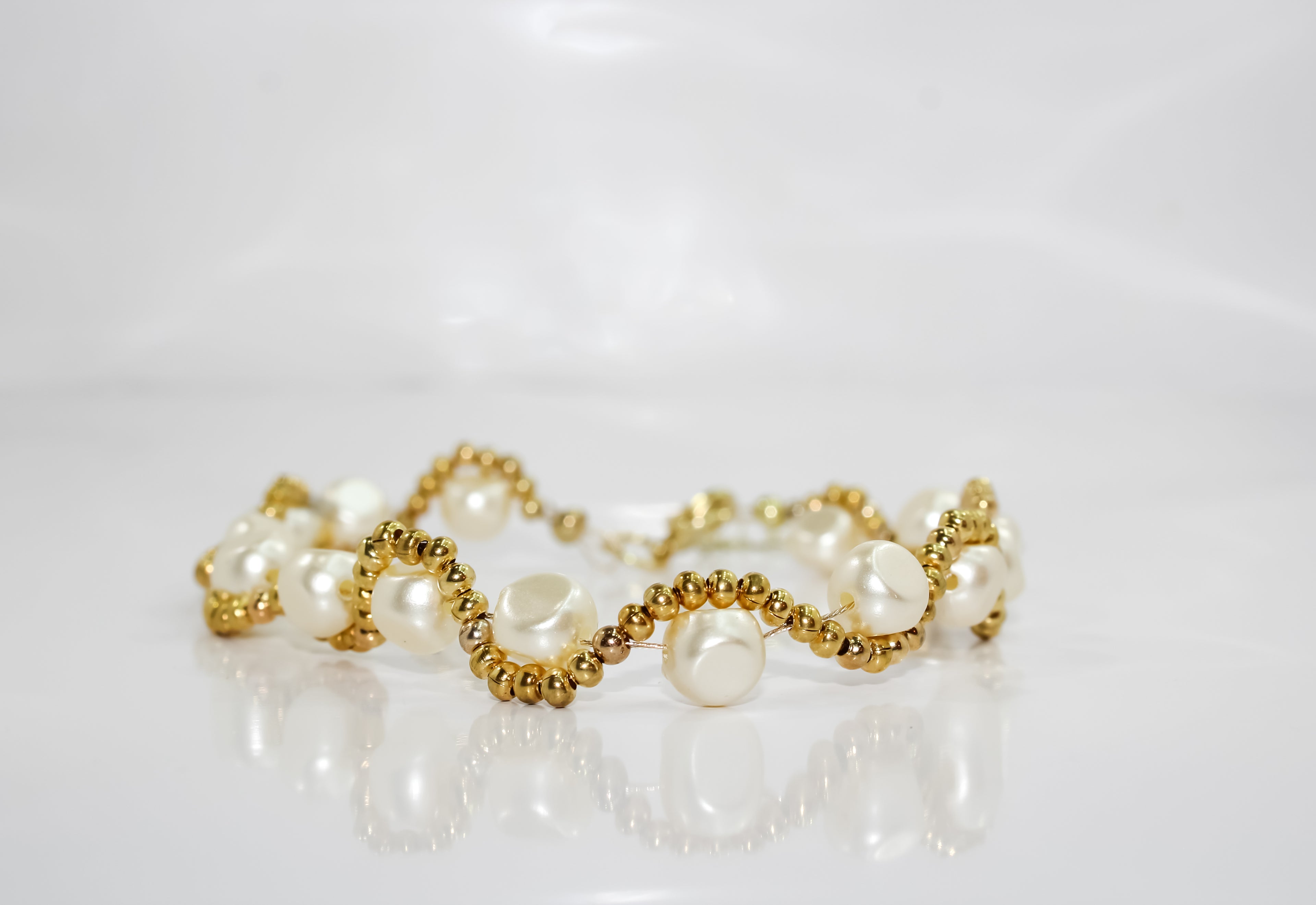 Gold Scalloped Pearl Wave Bracelet