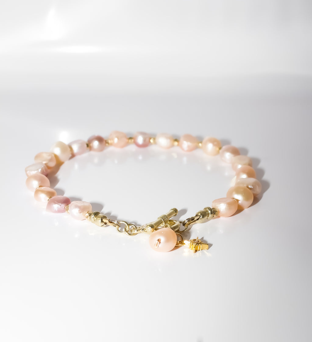 Blush Pearl Beaded Bracelet with Star Charm