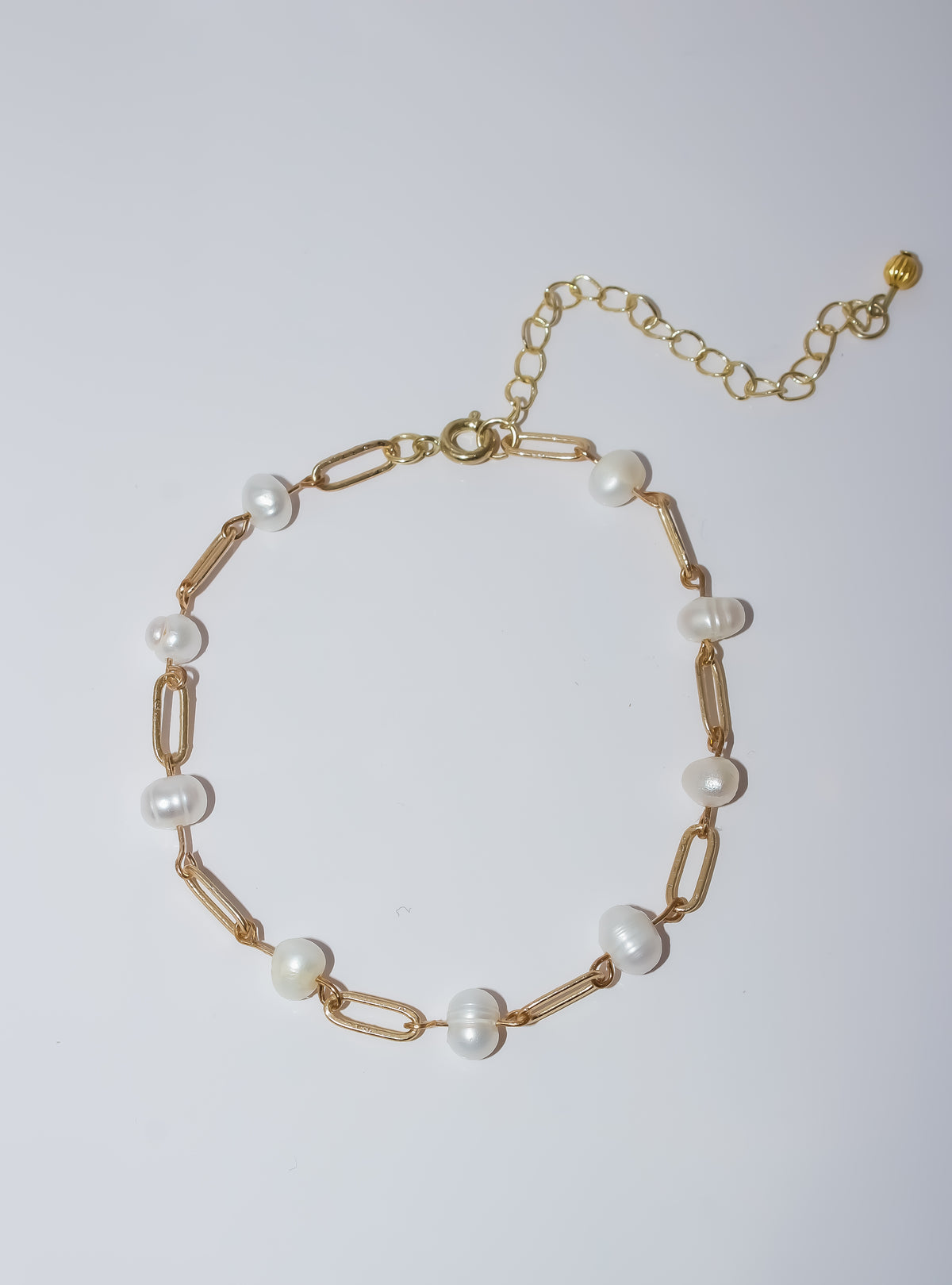 Gold Paperclip Chain Bracelet with Freshwater-Style Pearl Stations