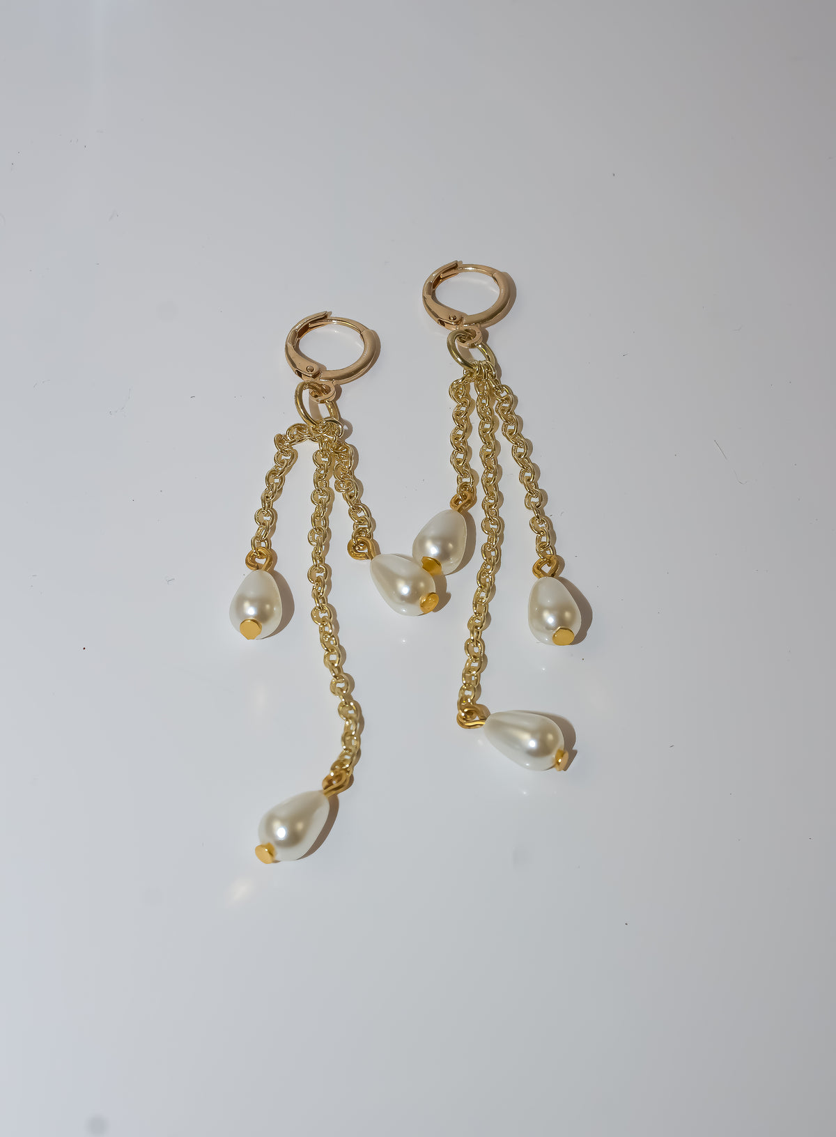 Gold Chain Fringe Huggie Earrings with Pearl Drops