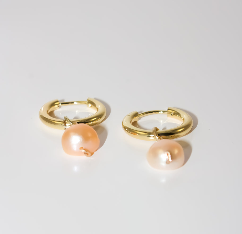 Gold Huggie Hoop Earrings with Peach Pearl Drop
