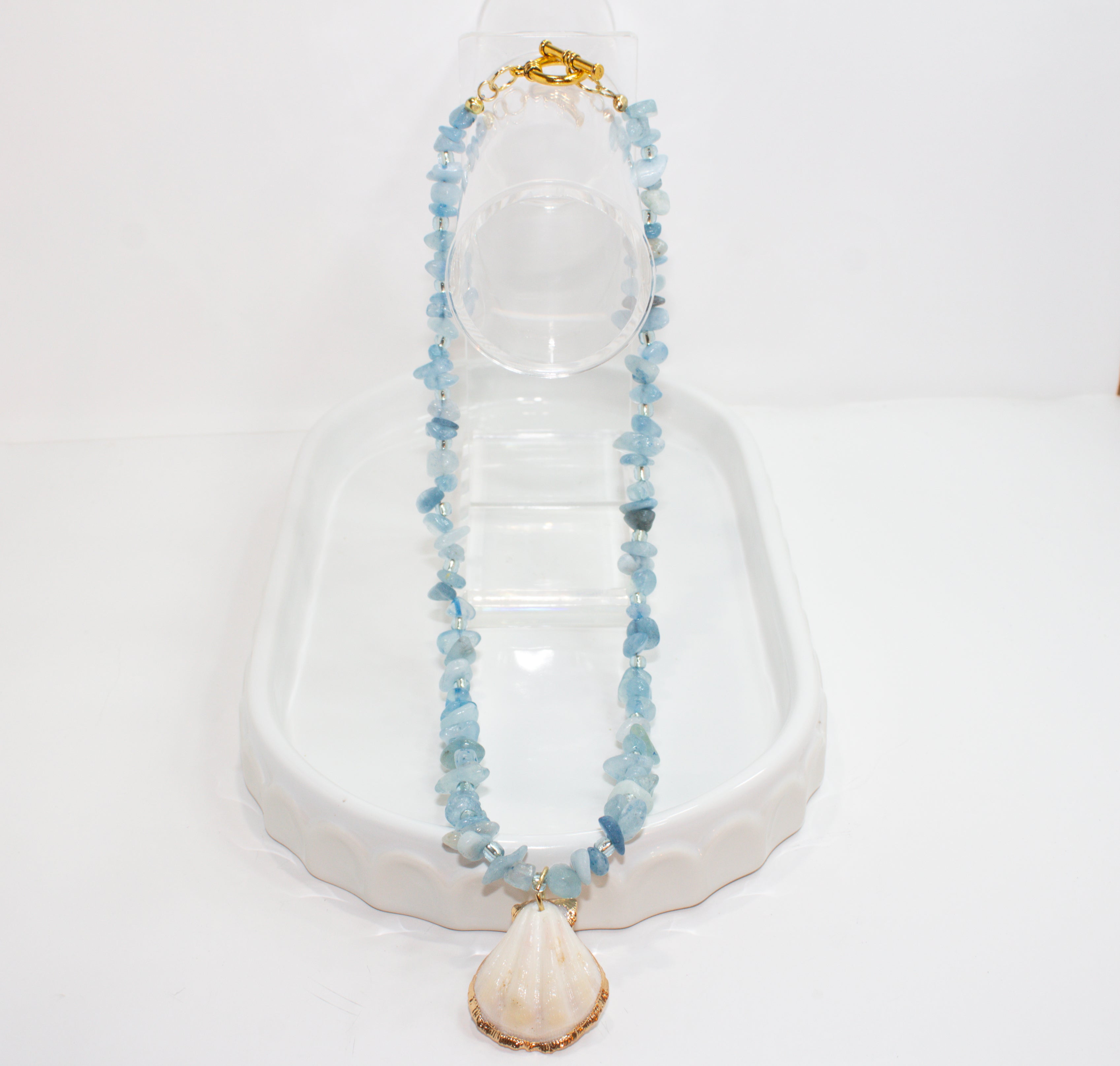 Handcrafted Natural Shell Pendant Necklace