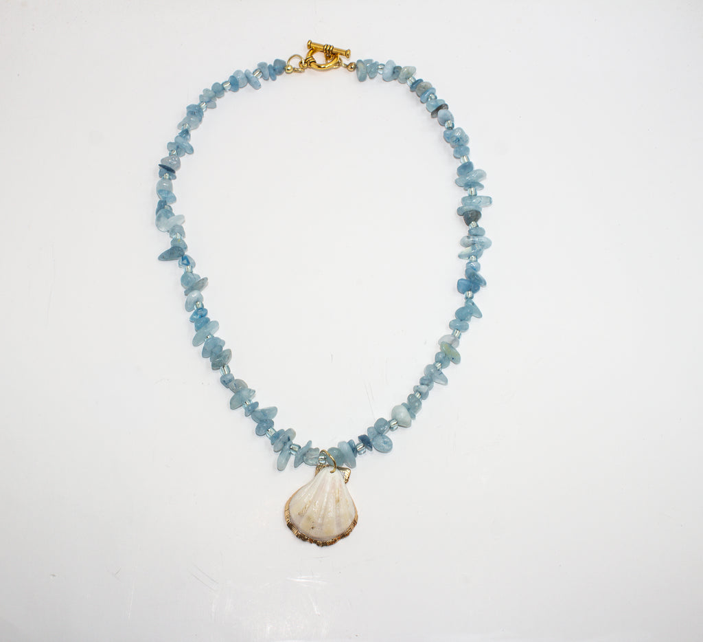 Handcrafted Natural Shell Pendant Necklace