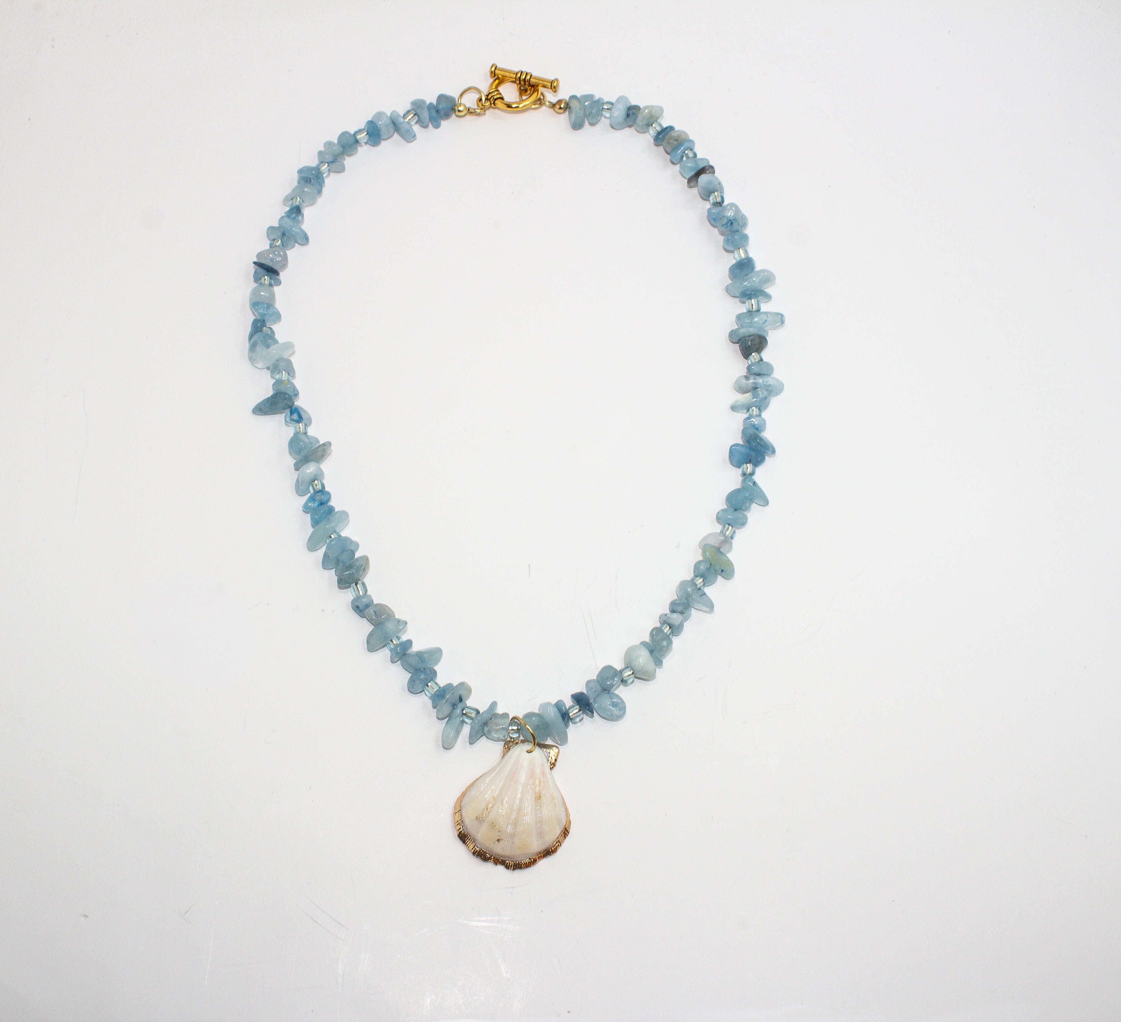 Handcrafted Natural Shell Pendant Necklace